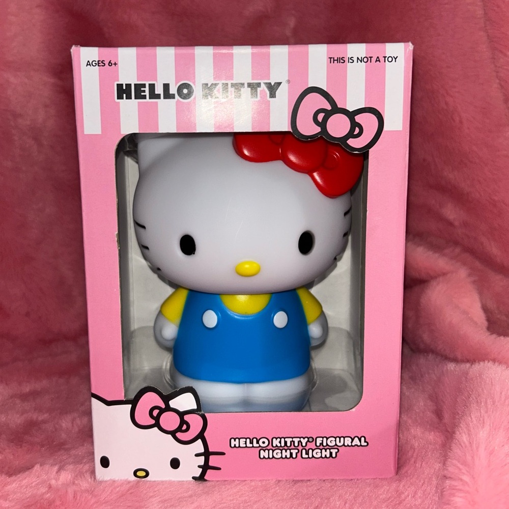 Hello Kitty Figural Night Light